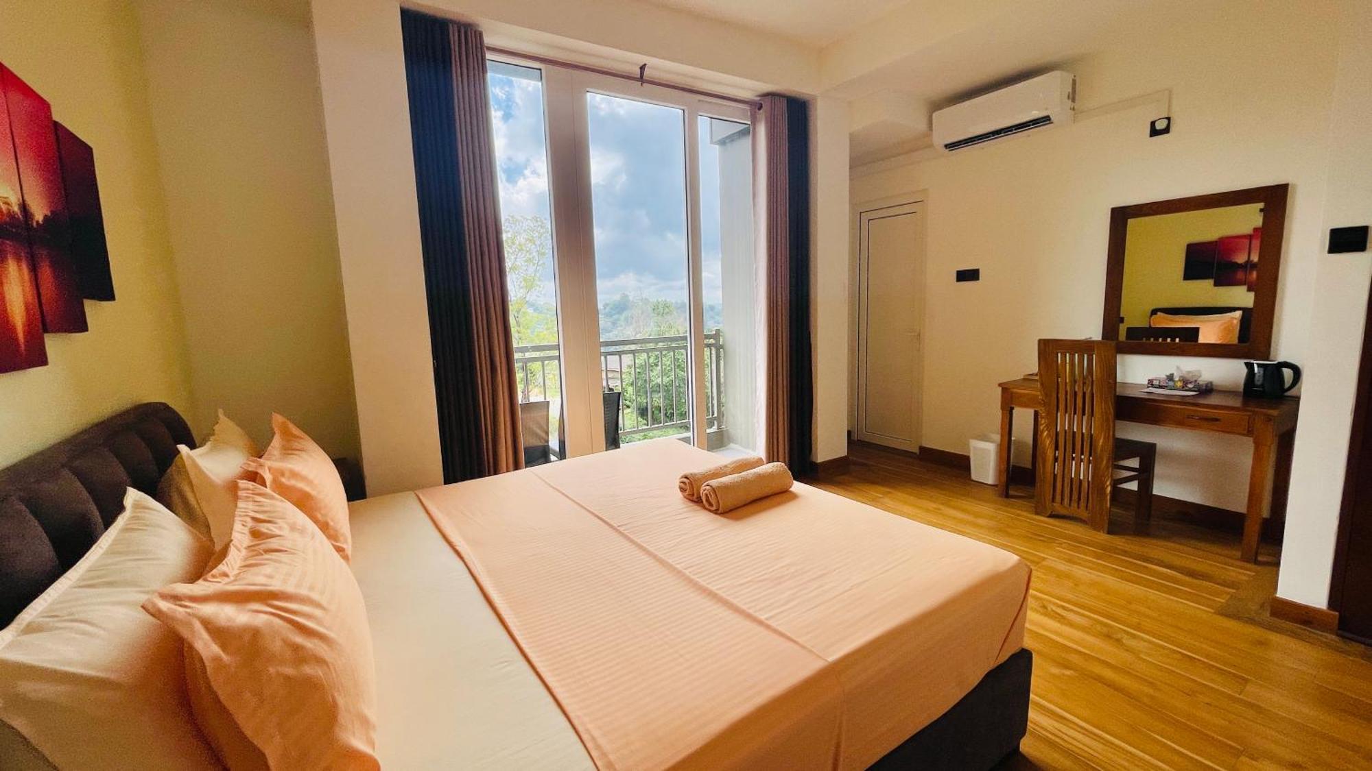 Sun Dove Suite Kandy Extérieur photo