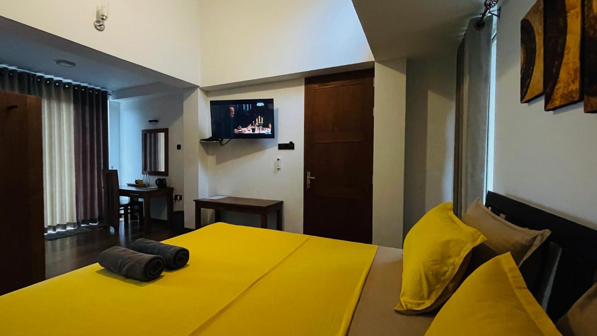 Sun Dove Suite Kandy Extérieur photo