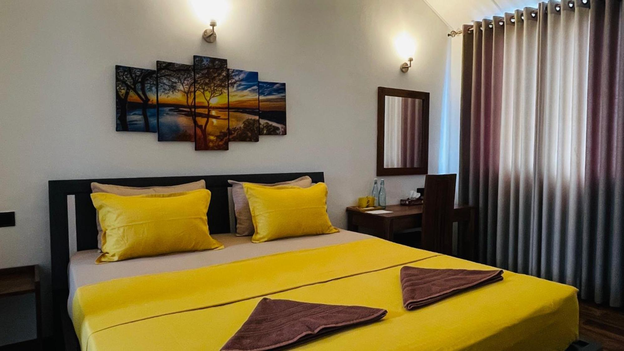 Sun Dove Suite Kandy Extérieur photo